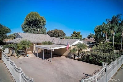 /international/us/6515-baird-avenue-reseda-ca-110110356739/
