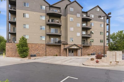 /international/us/1225-e-wolf-hollow-ln-s-millcreek-ut-110107954266/