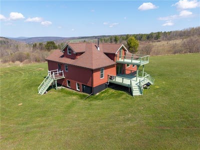 /international/us/11672-davis-road-prattsburgh-ny-110107584847/