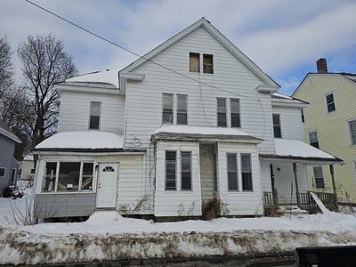 /international/us/17-19-bracewell-ave-north-adams-ma-110106348838/