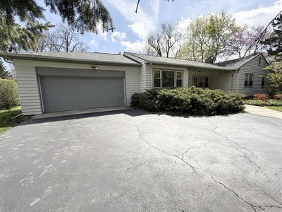 /international/us/1533-crabtree-lane-deerfield-il-110107441579/