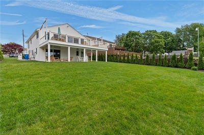 /international/us/76-warren-avenue-middletown-ri-110108505891/