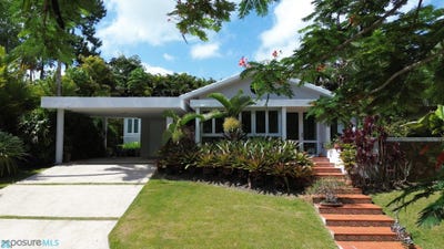 /international/us/certenejas-cidra-pr-110109959006/