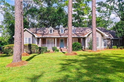 /international/us/1616-seminole-springs-road-waycross-ga-110101446928/