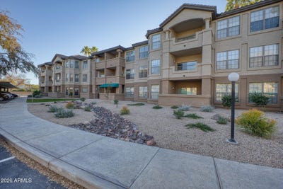 /international/us/14950-w-mountain-view-boulevard-surprise-az-110104782714/