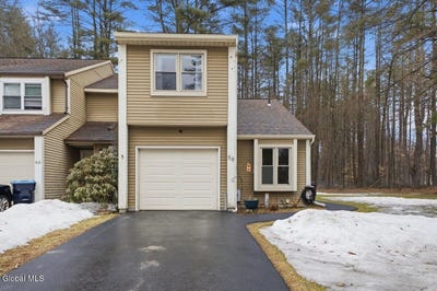 /international/us/58-castleberry-drive-gansevoort-ny-110106538362/
