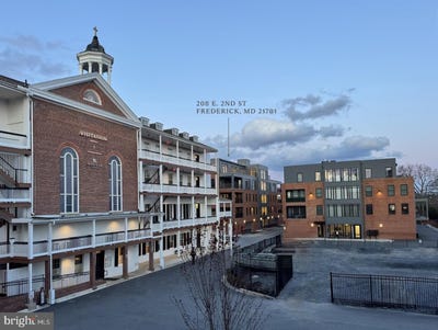 /international/us/208-second-street-e-frederick-md-110106674523/