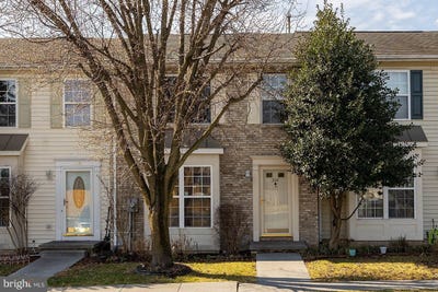 /international/us/304-chatham-square-winchester-va-110108141574/