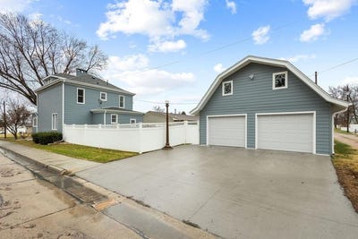 /international/us/900-s-3rd-street-albion-ne-110098457689/?lang=en