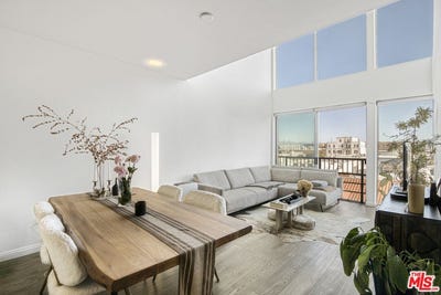 /international/us/629-traction-ave-los-angeles-ca-110105294651/