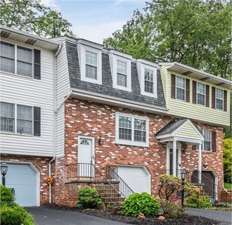 /international/us/1356-quail-run-cir-bethel-park-pa-110100317594/
