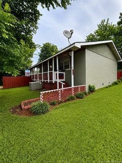 /international/us/305-highland-wister-ok-110108437686/