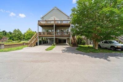 /international/us/71-court-street-jacksonville-nc-110108061922/