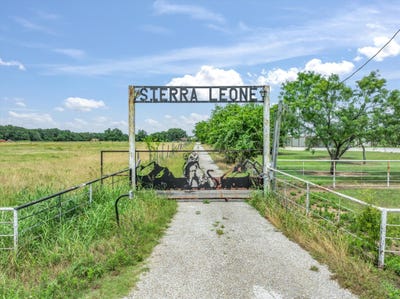 /international/us/1576-cr-303-highway-terrell-tx-110108502343/