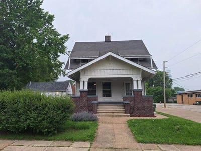 /international/us/621-8th-street-boone-ia-110100561571/