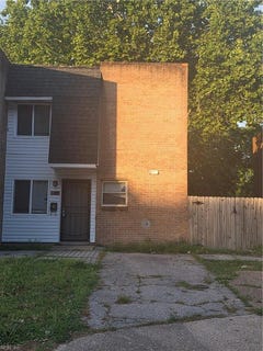 /international/us/6420-faraday-court-norfolk-va-110108143102/