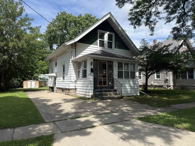 /international/us/1308-wisconsin-avenue-beloit-wi-110109040433/