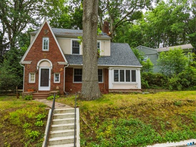 /international/us/130-marvelwood-drive-new-haven-ct-110109102697/