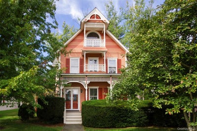 /international/us/10-west-street-marlboro-ny-110110362245/