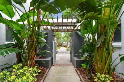 /international/us/337-4th-avenue-s-st-petersburg-fl-110098658144/