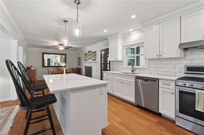 /international/us/729-avalon-avenue-virginia-beach-va-110108613165/