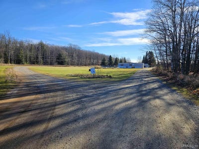 /international/us/10-6-ac-us-2-highway-crystal-falls-mi-110103677736/