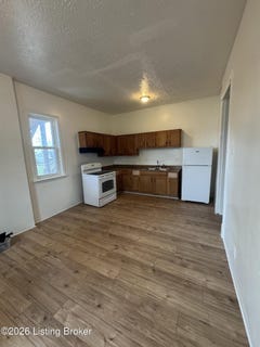 /international/us/3860-southern-pkwy-louisville-ky-110107549089/