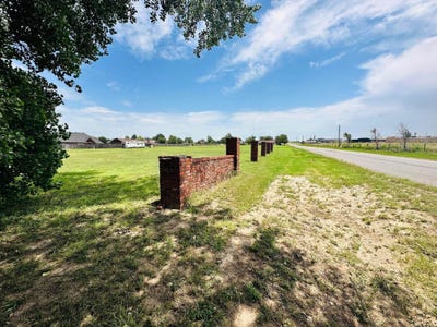 /international/us/cottonwood-dr-shattuck-ok-110102518256/