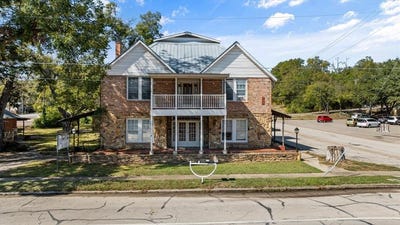 /international/us/301-ne-barnard-street-glen-rose-tx-110103271334/