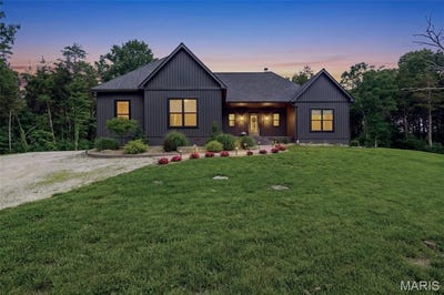 /international/us/5794-hillshire-lane-hillsboro-mo-110108412243/