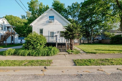 /international/us/605-e-empire-street-bloomington-il-110108107910/