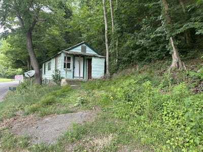 /international/us/1716-alleghany-spring-rd-shawsville-va-110108879032/