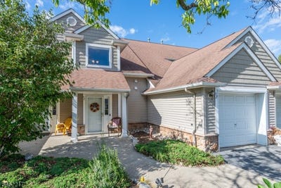 /international/us/52-bourne-circle-hardyston-twp-nj-110119994479/