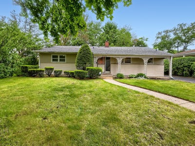 /international/us/9308-karlov-avenue-skokie-il-110108232022/