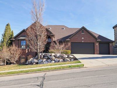 /international/us/515-s-tanglewood-loop-e-north-salt-lake-ut-110106365208/
