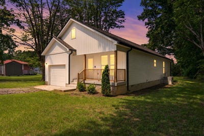 /international/us/207-lincoln-st-smithville-tn-110120483842/