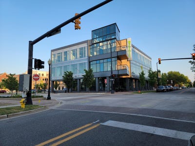 /international/us/171-college-avenue-holland-mi-110092538055/