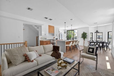 /international/us/37-kingston-st-somerville-ma-110108587374/