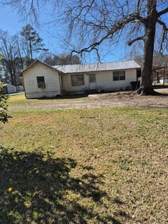 /international/us/303-western-auto-road-crossett-ar-110108120531/