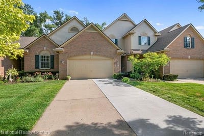 /international/us/8019-springdale-white-lake-twp-mi-110110268411/