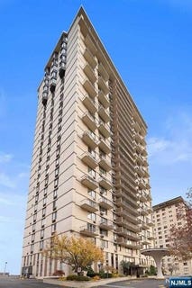 /international/us/160-overlook-avenue-hackensack-nj-110107266614/