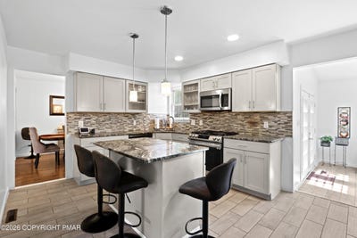 /international/us/1728-32nd-street-sw-allentown-pa-110108662343/
