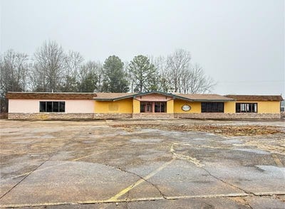 /international/us/811-n-2nd-booneville-ms-110104555935/