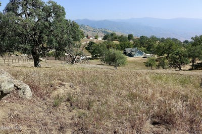 /international/us/horsethief-drive-tehachapi-ca-110108233563/