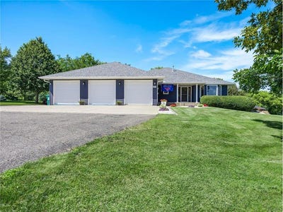 /international/us/20906-196th-road-hutchinson-mn-110100841348/