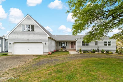 /international/us/14-harbor-view-drive-atlantic-highlands-nj-110107845333/