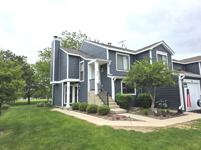 /international/us/953-brunswick-circle-schaumburg-il-110108203076/