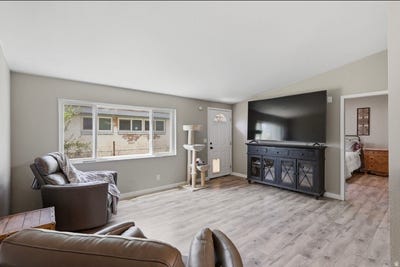 /international/us/537-kirk-st-layton-ut-110107209803/