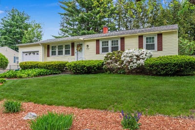 /international/us/14-upstone-drive-nashua-nh-110108539336/