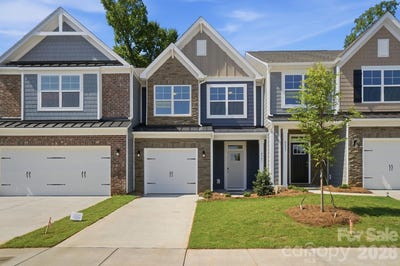 /international/us/4347-black-court-harrisburg-nc-110105871245/